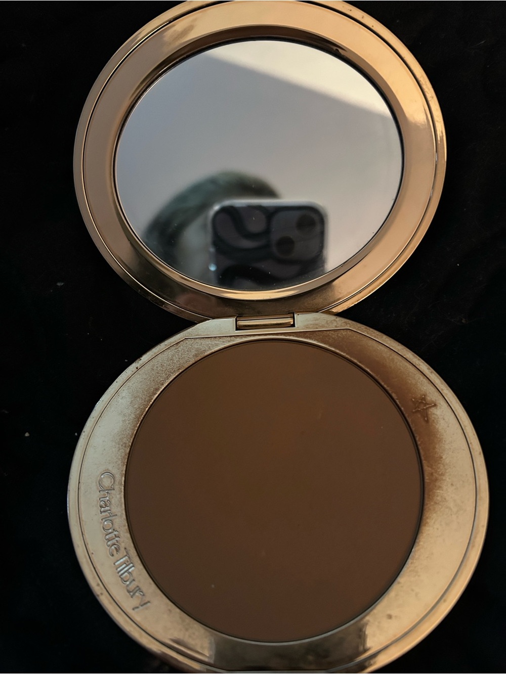 Charlotte Tilbury Bronzer Compact - Tan 3 -EUC (see pics) Airbrush Bronzer - Picture 8 of 10